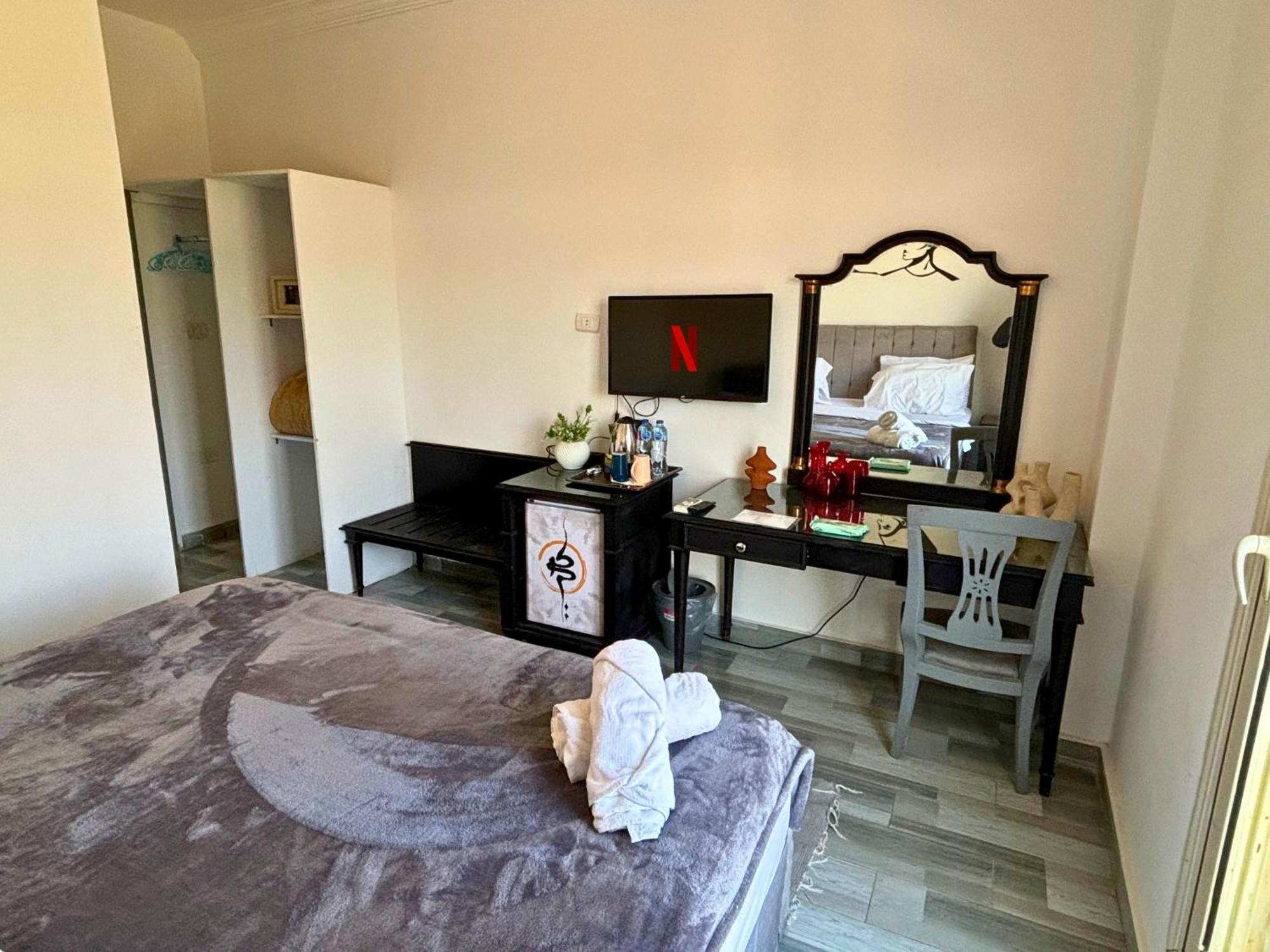 K Boutique Hotel Medspa-Pyramids & Grand Egyptian Museum Ghatati Ngoại thất bức ảnh